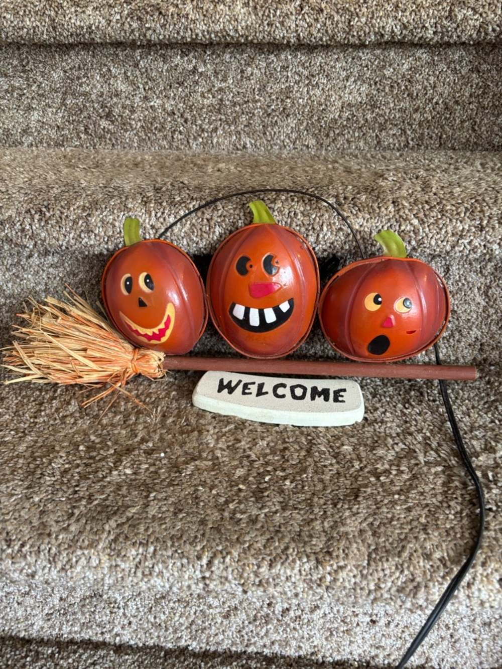 Halloween Pumpkin Welcome Sign - Orange Trio